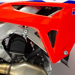 Výztuhy chladičů WorksConnection Radiator Braces Honda CRF450R 21-..