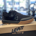 Dětské boty na kolo Leatt MTB 2.0 Flat Junior Shoe Black 2022
