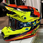 MX helma TroyLeeDesigns SE5 Composite Helmet Graph Yellow Navy 2022