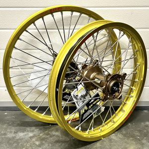 MX sada kol HaanWheels Suzuki RM250 - Excel Yellow 21x1,6 + 19x2,15 / Magnesium Hub