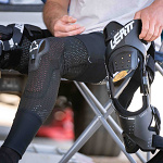 Návleky pod ortézy Leatt X-Frame Hybrid Knee Brace Sleeve