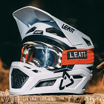 Integrální MTB helma LEATT MTB 4.0 Gravity V24 White 2025