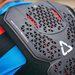 Chránič hrudi a zad Leatt 5.5 Pro EVO Chest Protector Black
