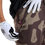 Kraťasy na kolo TroyLeeDesigns Skyline Short Shell Scrubland Olive 2025