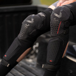Chrániče kolen a holení Leatt Knee Guard 3DF 5.0 EVO EXT Black 502520250