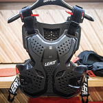 Chránič hrudi a zad Leatt 3.5 Chest Protector White