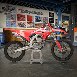 Výfukový systém Yoshimura Signature RS-12 FS SS-SS-CF Honda CRF250R 22-24